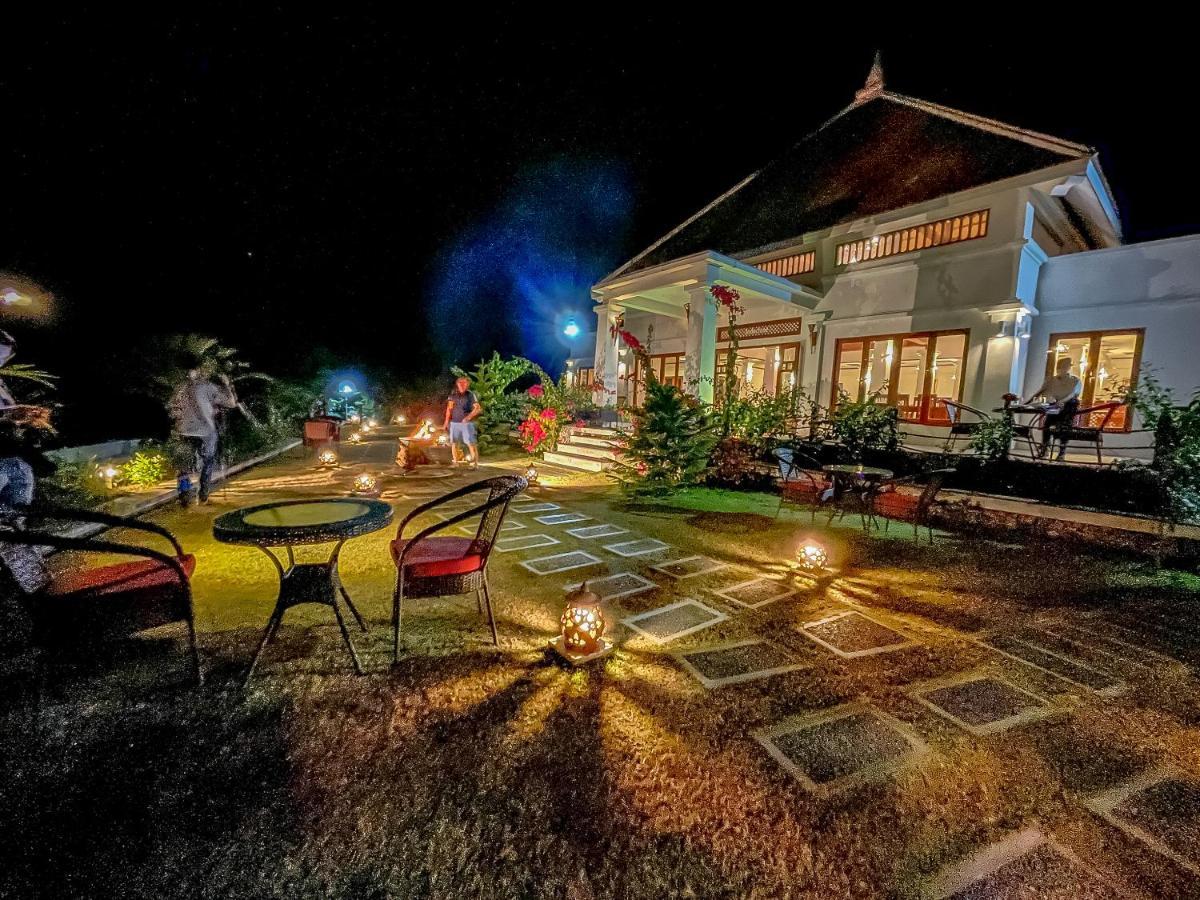 Le Grand Pakbeng Hotel Екстериор снимка