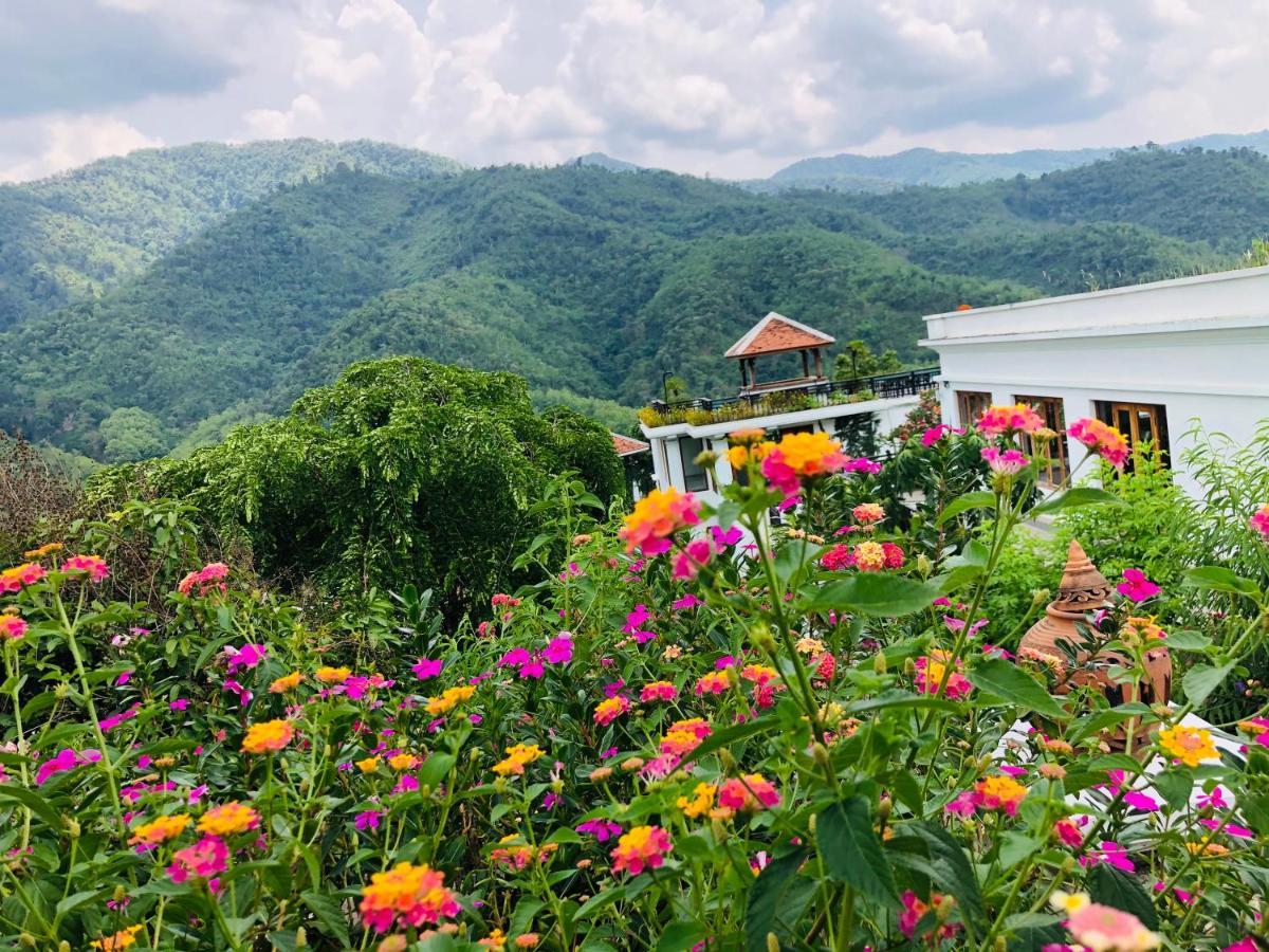 Le Grand Pakbeng Hotel Екстериор снимка