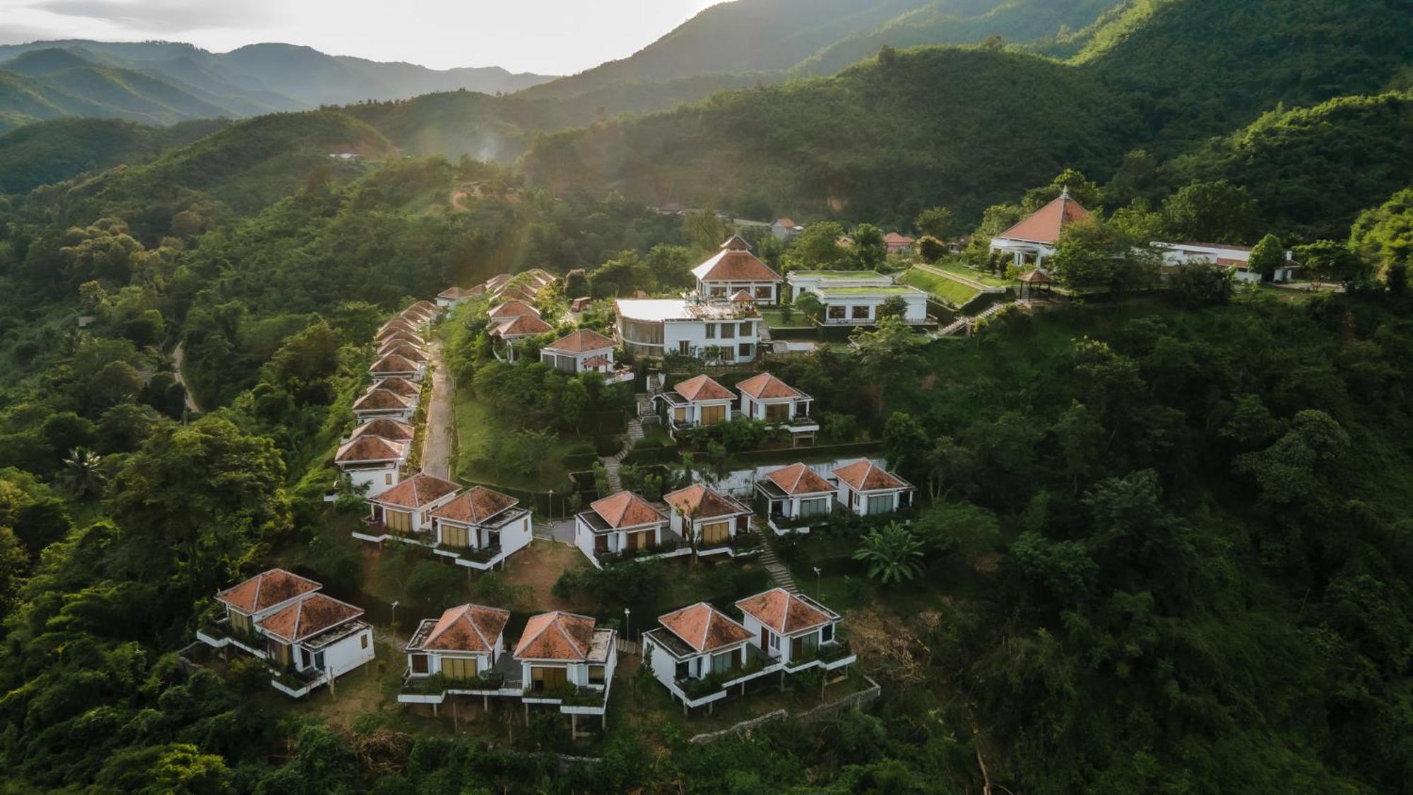 Le Grand Pakbeng Hotel Екстериор снимка