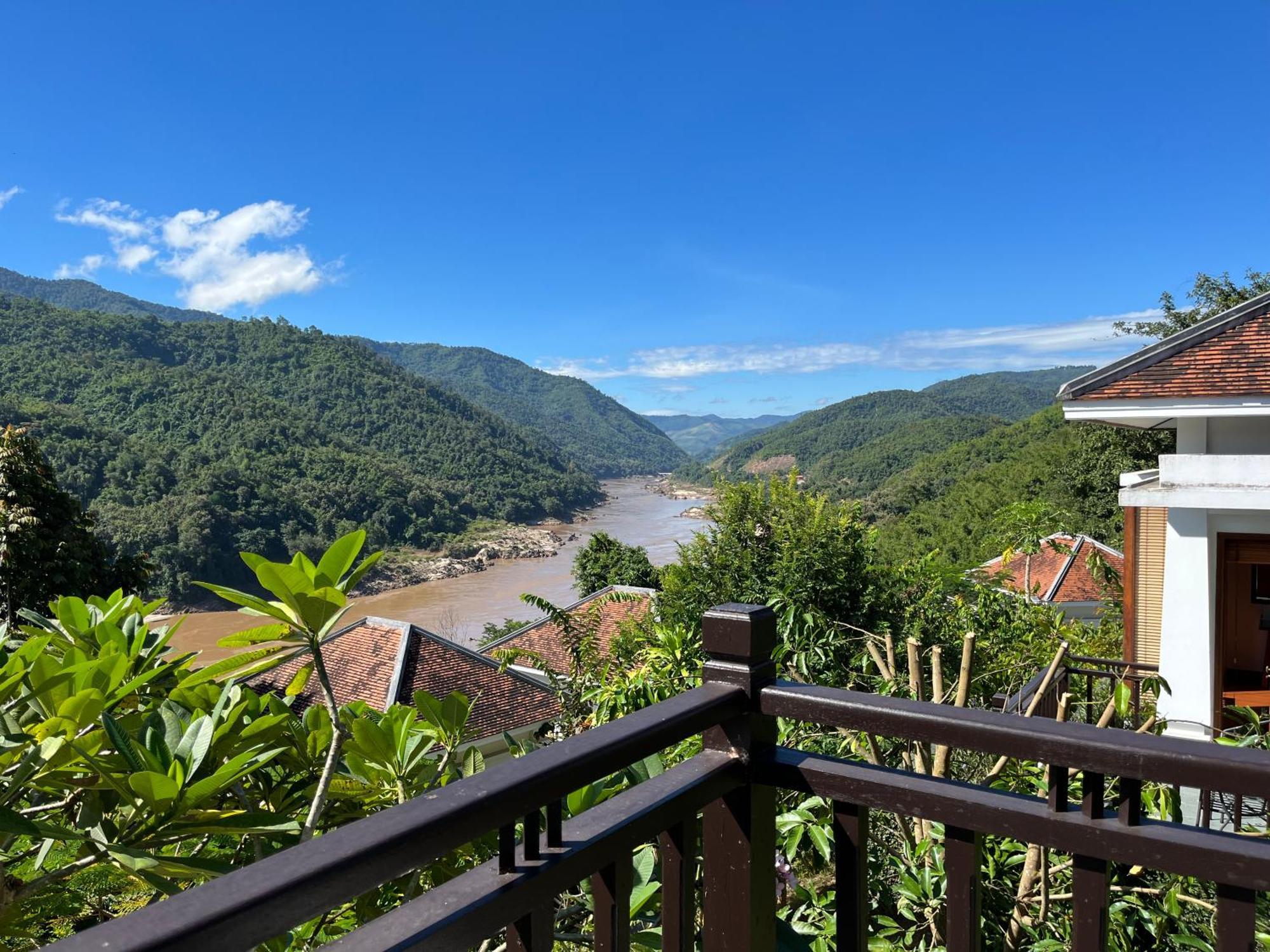 Le Grand Pakbeng Hotel Екстериор снимка